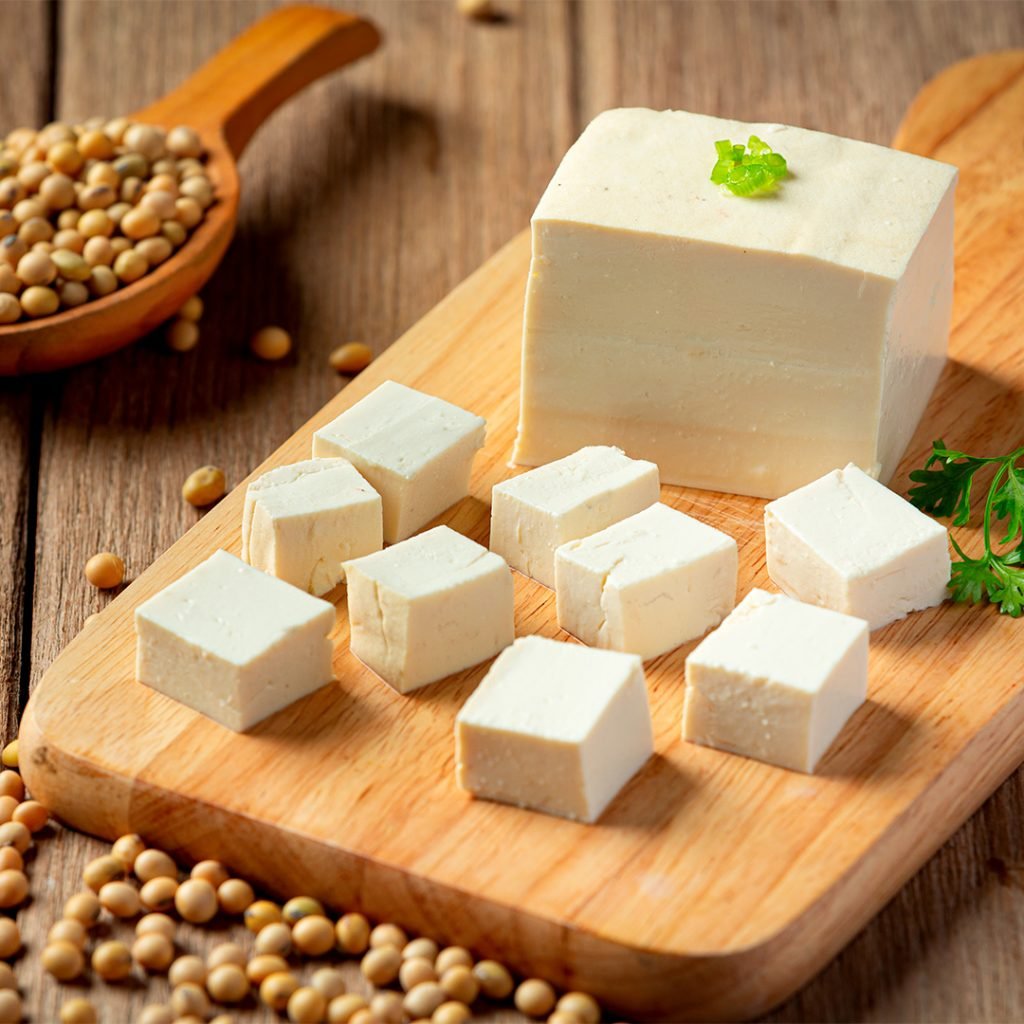 Tofu caseiro fácil e barato com soja e limão